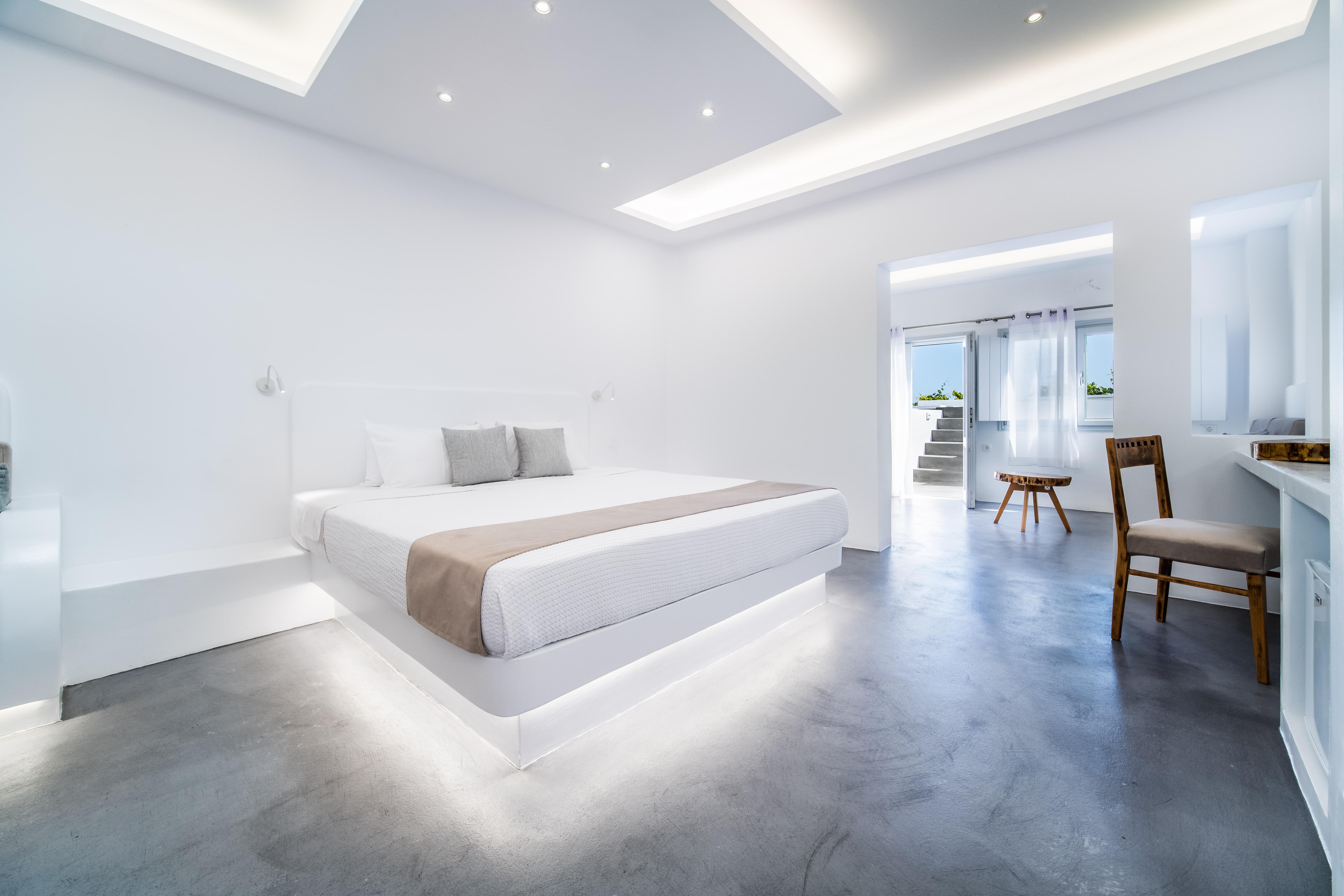 Serenita Luxury Suites Akrotiri  Exterior photo
